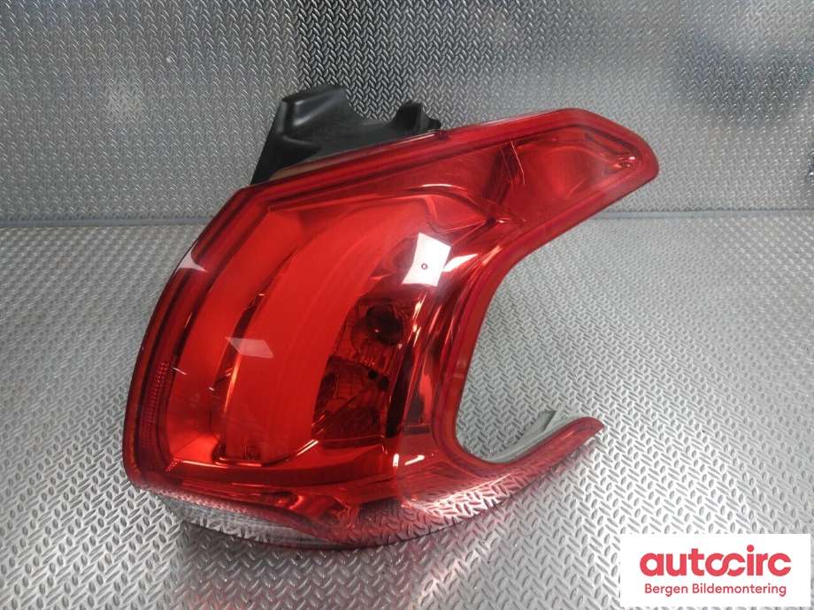 Baklykt høyre til Peugeot 2008 2013-2019 (Type I) (PEUGEOT|96 780 743 80|)