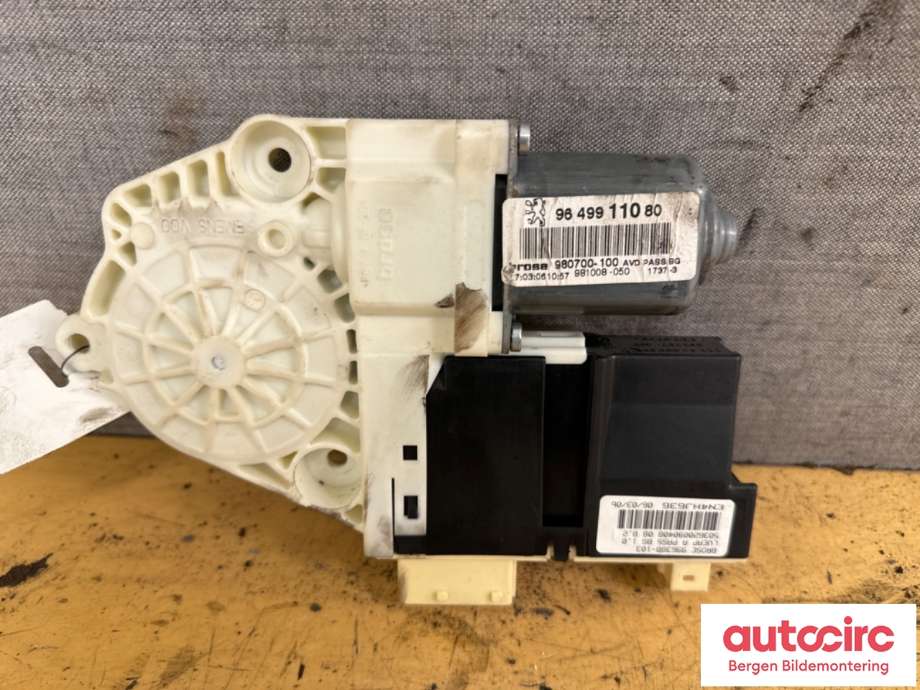Ruteheis høyre til Peugeot 307 2005-2008 (Fase 2) (PEUGEOT|9222 S4|9222 CF|)