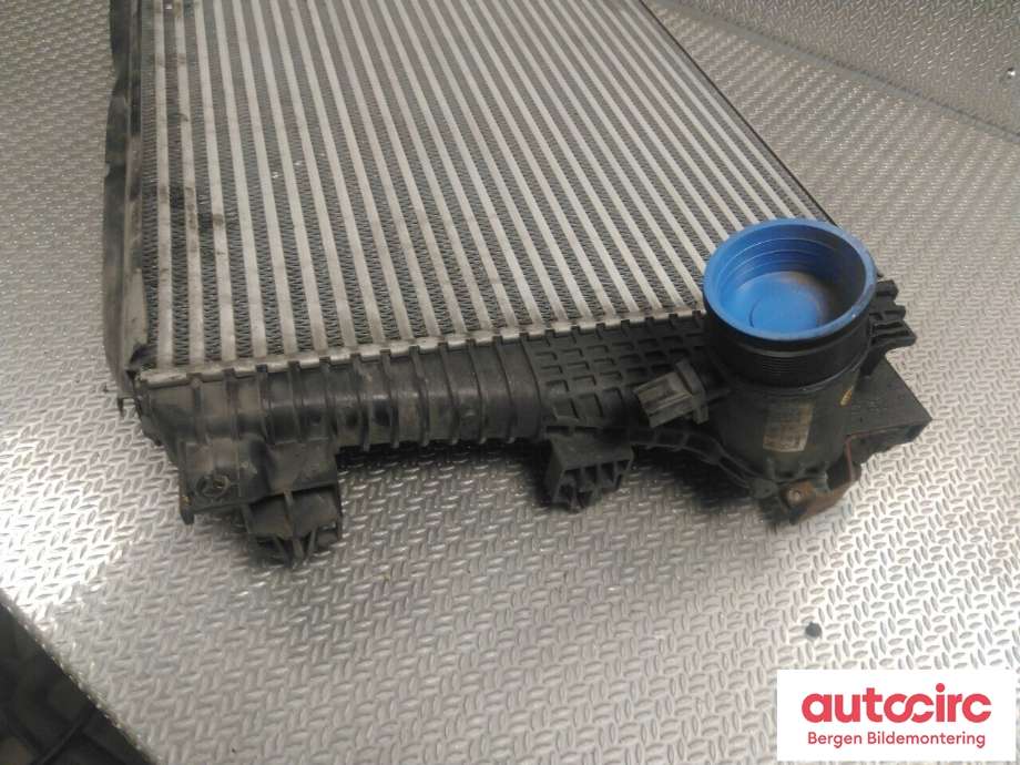 Intercooler til VW Amarok 2016-2022 (Type I, Fase 2)  (VOLKSWAGEN|2H6 145 804|)