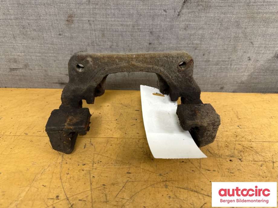 Bremsecaliper brakett til BMW 5-Serie 2010-2017 (F10/F11) (F10/F11) (BMW|34 11 6 796 486|)