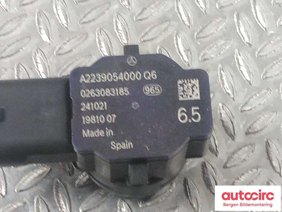 Parkeringssensor bak til Mercedes EQE 2022-->>  (A 223 905 40 00|)
