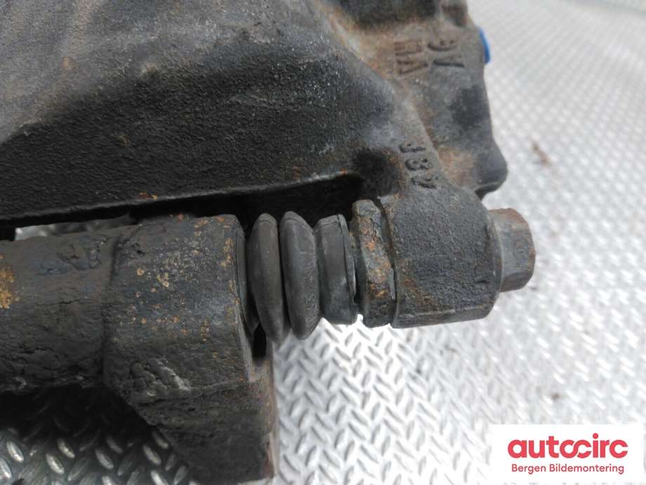 Bremsecaliper høyre foran til VW Amarok 2016-2022 (Type I, Fase 2)  (VOLKSWAGEN|2H6 615 124|)
