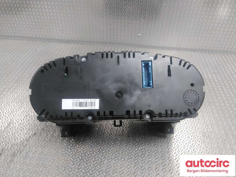 Diverse deler til Škoda Yeti 2009-2013 (Fase 1)  (SKODA|5L0 920 840 J|)