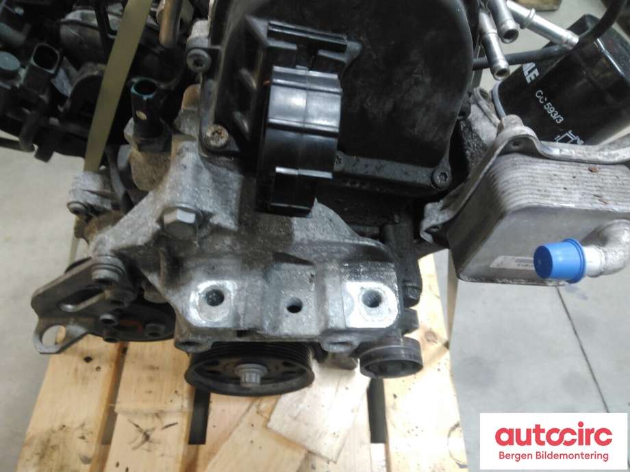 Motor bensin til Škoda Yeti 2009-2013 (Fase 1)  (SKODA|03F 100 091 A|)