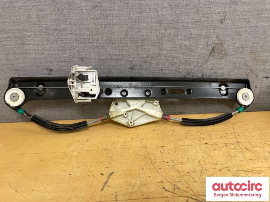 Ruteheis til BMW X3 2007-2010 (Fase 2) (E83) (E83) (BMW|51 35 3 448 252|)