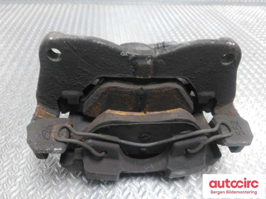 Bremsecaliper høyre foran til Toyota Yaris 2014-2020 (Type III, Fase 2)  (TOYOTA|477300D200|)