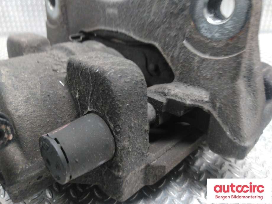 Bremsecaliper venstre foran til Toyota Yaris 2014-2020 (Type III, Fase 2)  (TOYOTA|477500D200|)