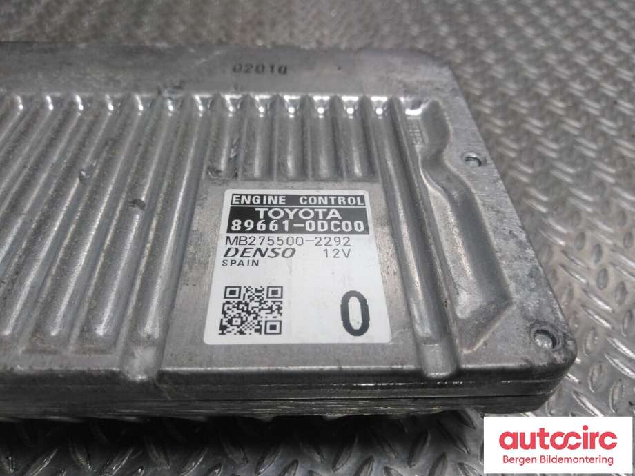 Styreenhet motor til Toyota Yaris 2012-2014 (Type III, Fase 1)  (TOYOTA|896610DC00||89661-0DC00)