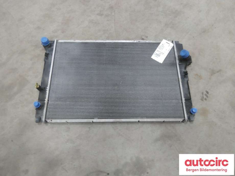 Radiator (automat gir) til Toyota Yaris 2012-2014 (Type III, Fase 1)  (TOYOTA|1640021330|)