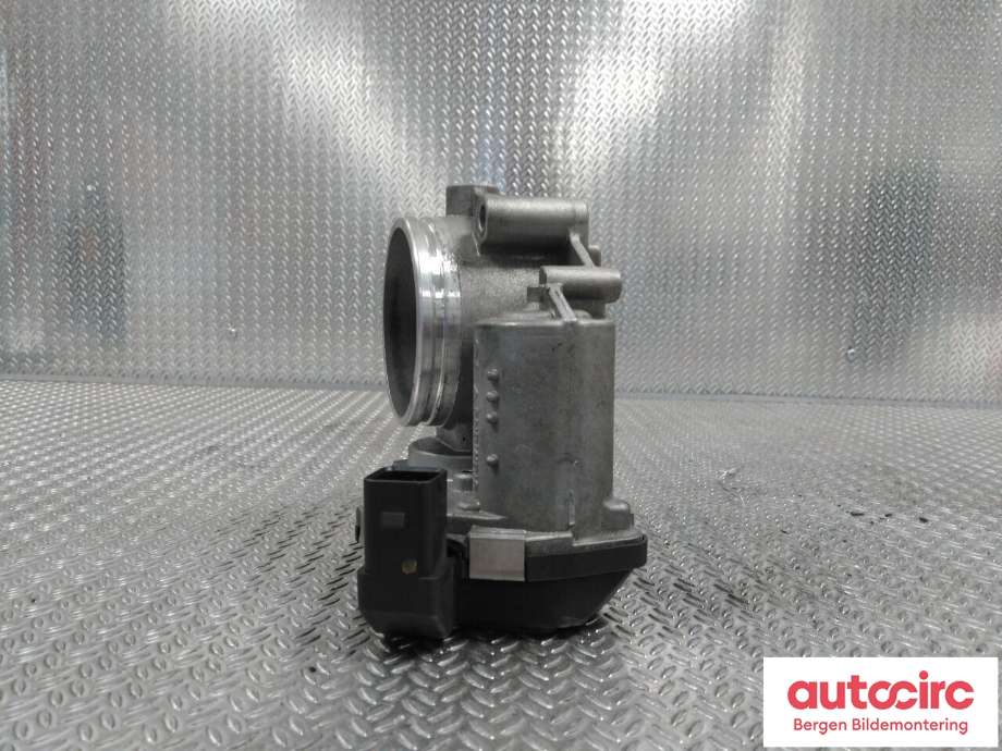 Spjeldhus til BMW 5-Serie 2003-2010 (E60/E61) (E60/E61) (BMW|13 54 7 561 066|)