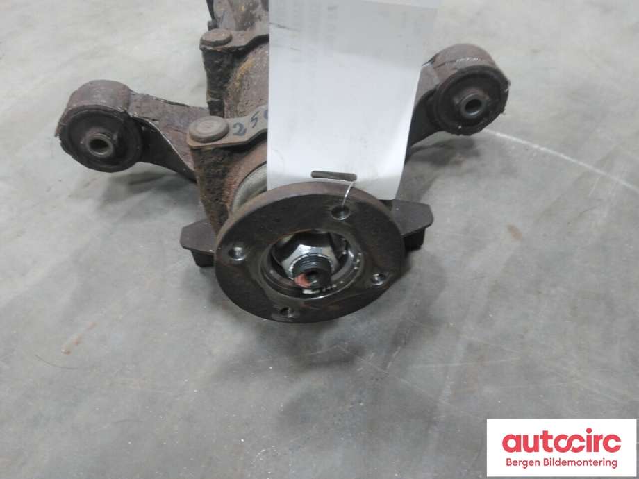Kardang klokke bak til Subaru Outback 2009-2014 (Type IV)  (SUBARU|27011AB181|)