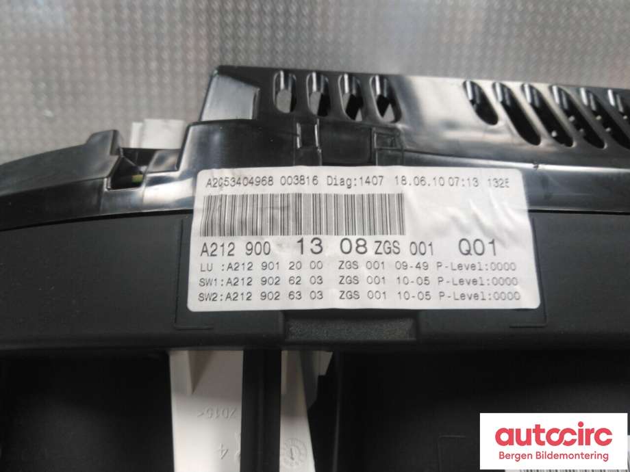 Instrumentpanel til Mercedes E-Klasse, Coupe/Cab 2009-2013 (Fase 1) (C207) (C207) (MERCEDES||A 212 900 30 10)