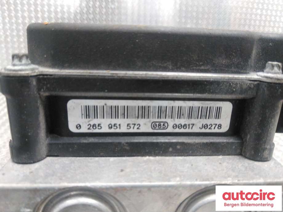 ABS sentral til Mercedes E-Klasse, Coupe/Cab 2009-2013 (Fase 1) (C207) (C207) (MERCEDES|A 212 431 30 12|)