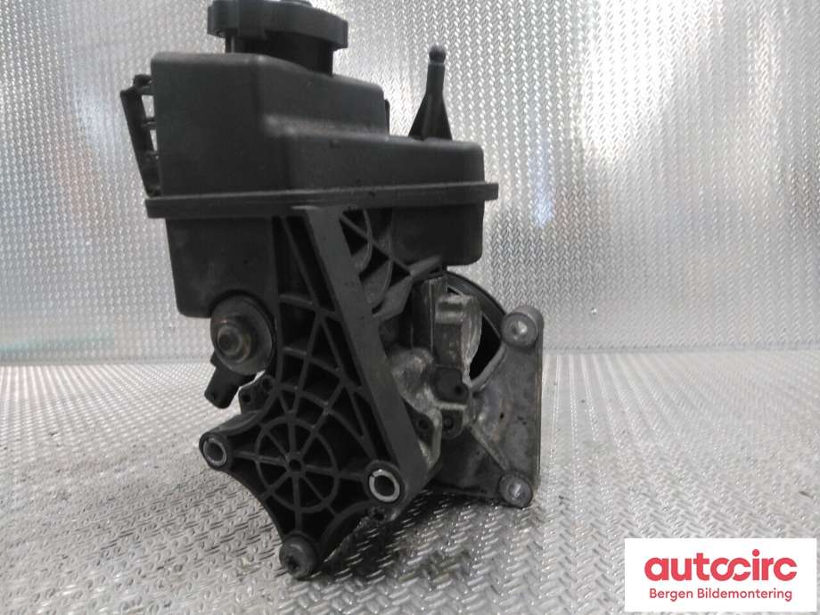 Servo pumpe mekanisk til Mercedes E-Klasse, Coupe/Cab 2009-2013 (Fase 1) (C207) (C207) (MERCEDES|A 006 466 15 01|)