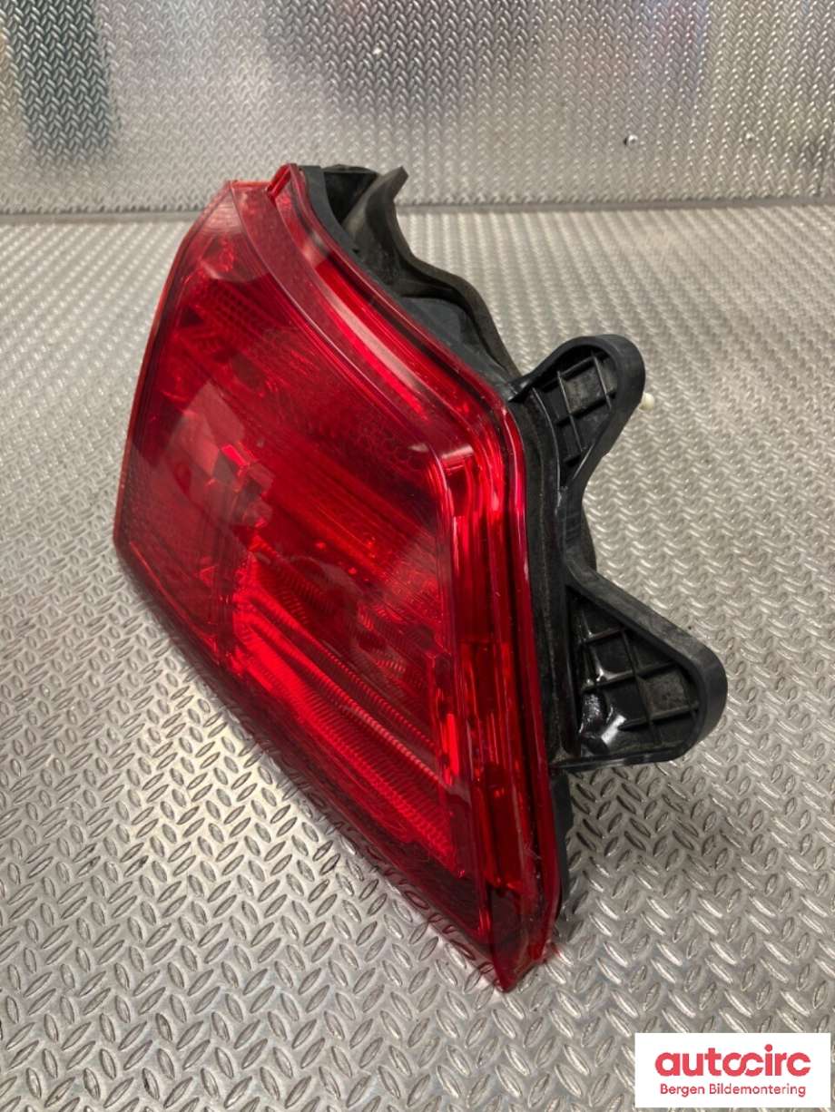 Baklykt venstre indre til Subaru Legacy 2009-2015  (SUBARU|84912AJ261|)