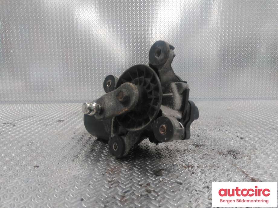 Viskermotor frontrute til Toyota Hiace 2001-2006 (Fase 2)  (TOYOTA|8511026140|)