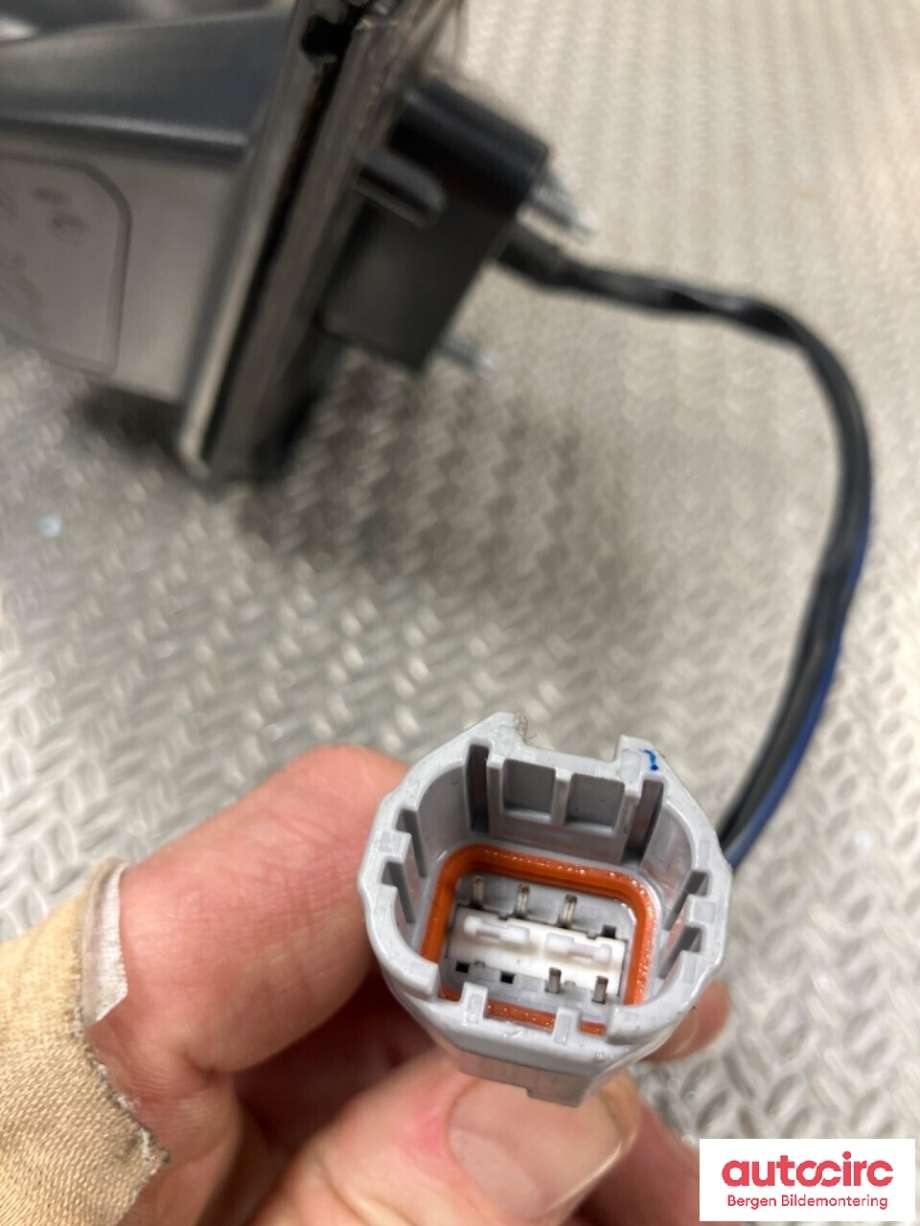 Speil høyre til Nissan NV200 2010-2019  (NISSAN|96301JX31A|)
