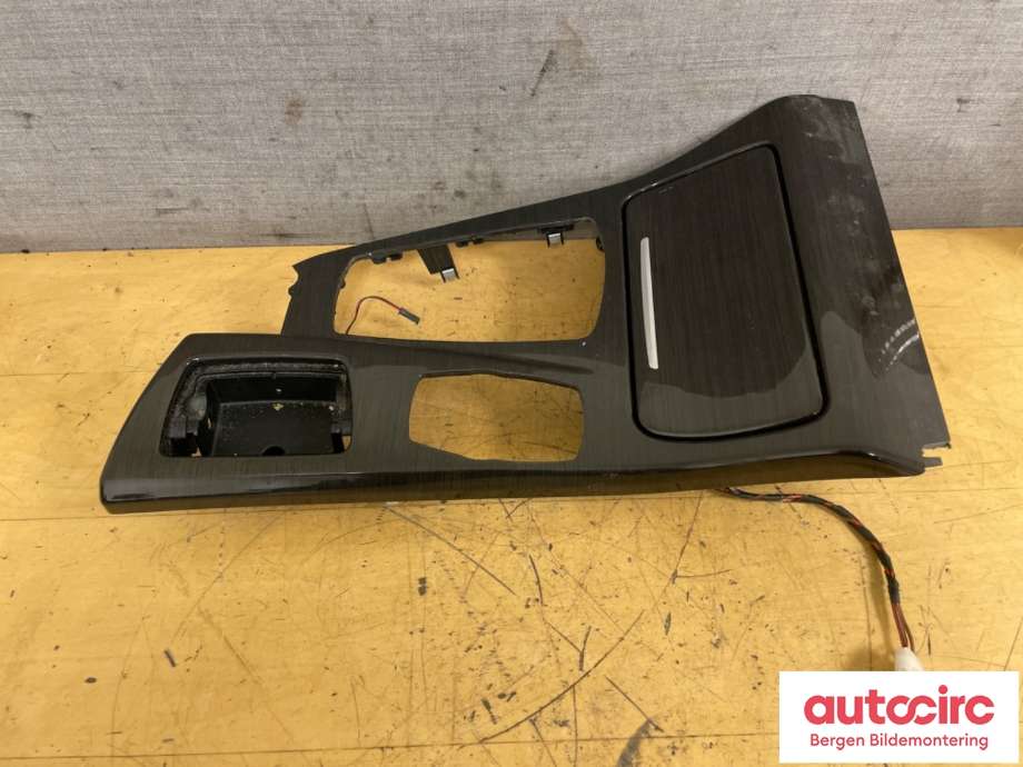 Dashbord koppholder til BMW 5-Serie 2010-2017 (F10/F11) (F10/F11) (BMW|52 20 7 277 727|52 20 7 277 719|)