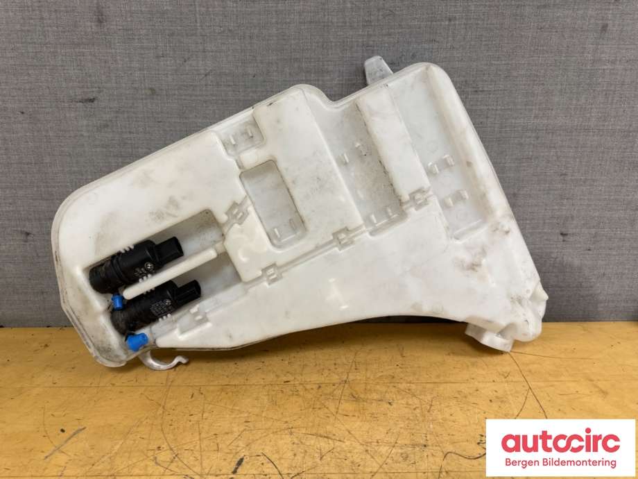 Spylertank til BMW 5-Serie 2010-2017 (F10/F11) (F10/F11) (BMW|61 66 7 269 669|)