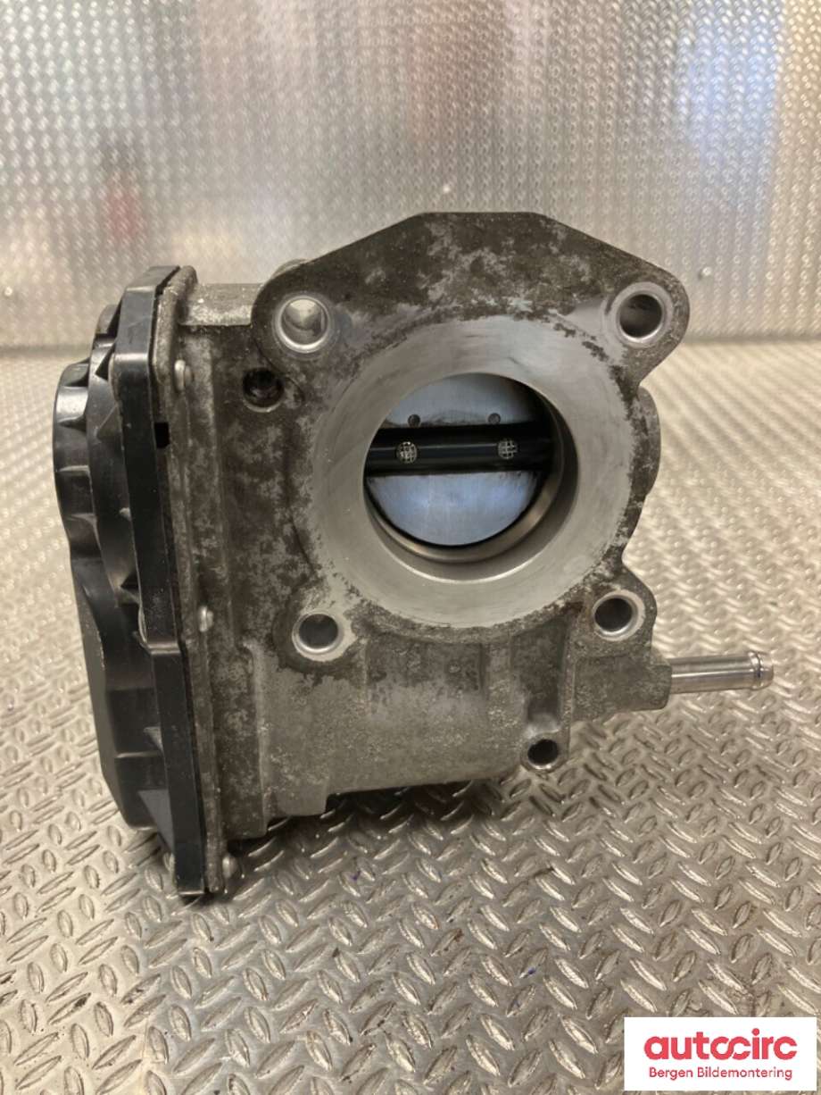 Spjeldhus til Toyota iQ 2009-2014 (TOYOTA|2203040010||22030-40010)