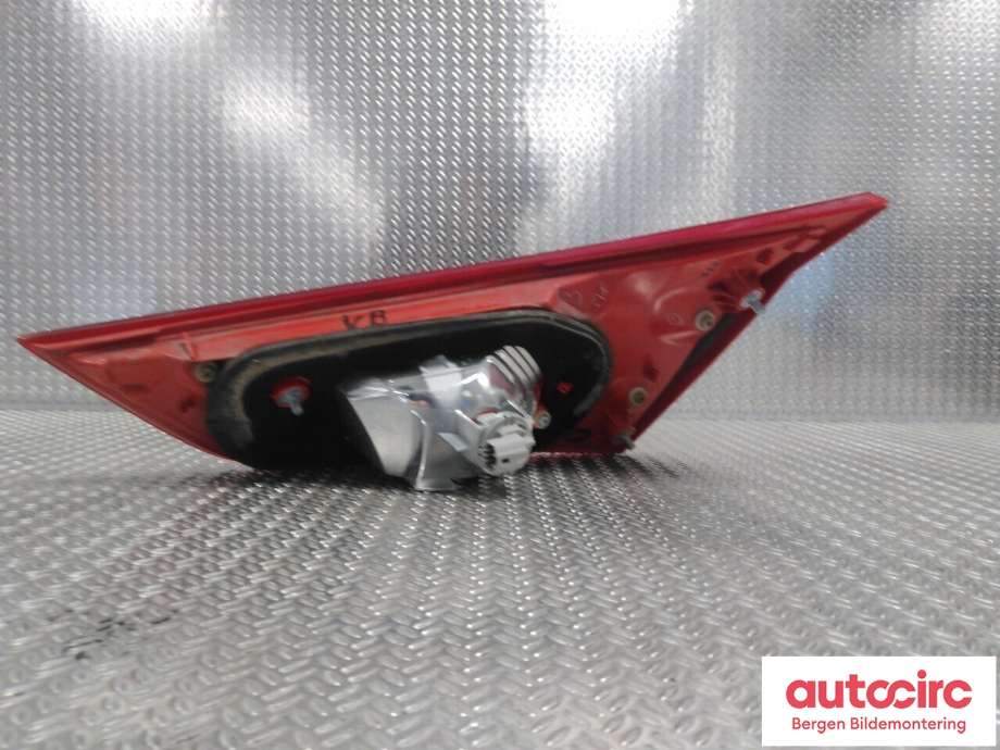 Baklykt venstre indre til Toyota Auris 2013-2015 (Type II, Fase 1)  (TOYOTA|8159102450|)