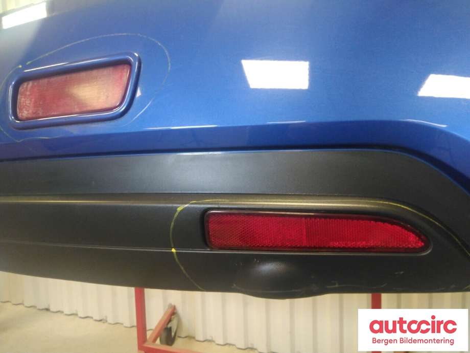 Støtfanger bak til Peugeot iOn 2011-2020  (PEUGEOT|16 733 135 80|7410 PQ|)