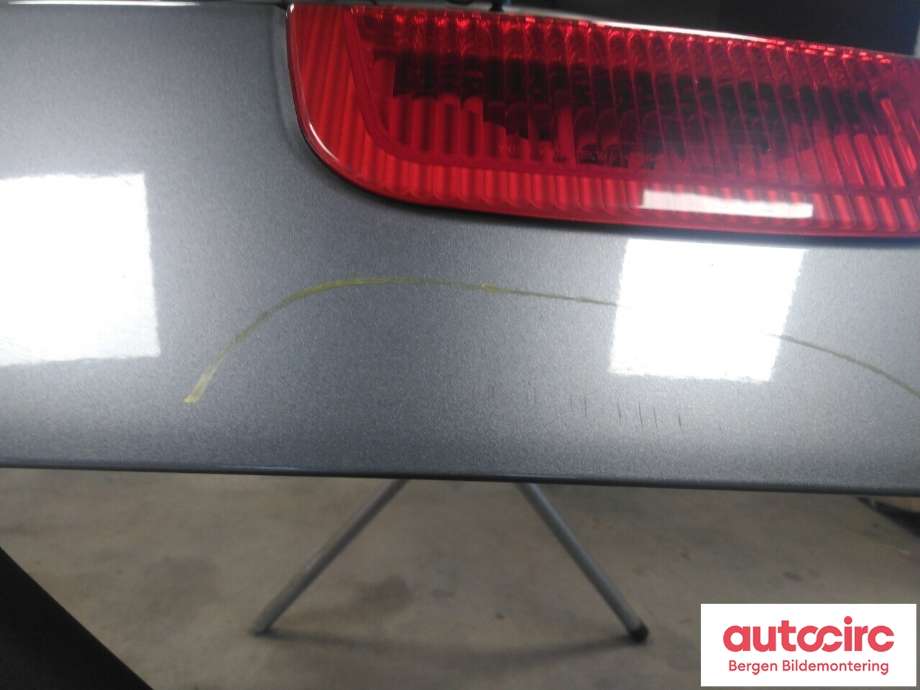 Bakluke combi til Nissan Juke 2010-2014 (Fase 1)  (NISSAN|K01001KAAD|)
