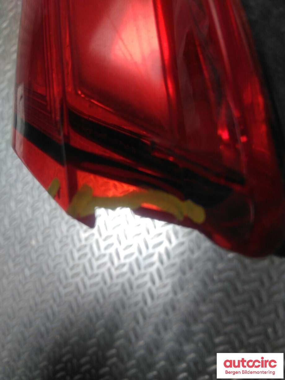 Baklykt høyre indre til Subaru Outback 2009-2014 (Type IV)  (SUBARU|84912AJ250|)