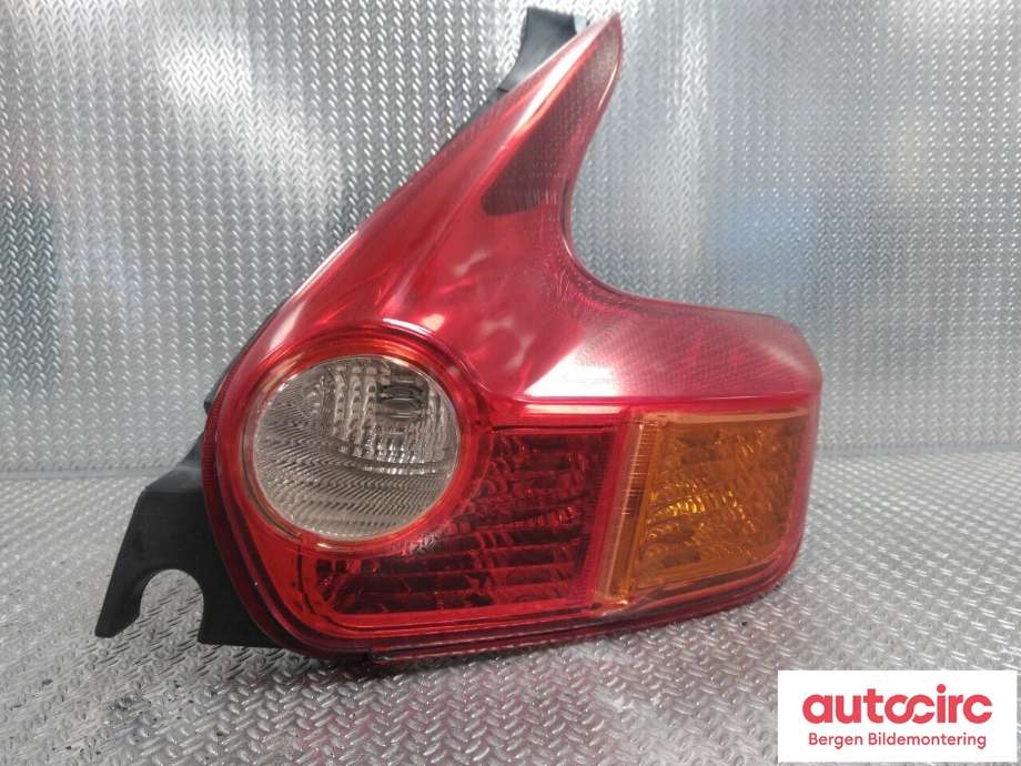 Baklykt høyre til Nissan Juke 2010-2014 (Fase 1) (NISSAN|265501KA0B|)