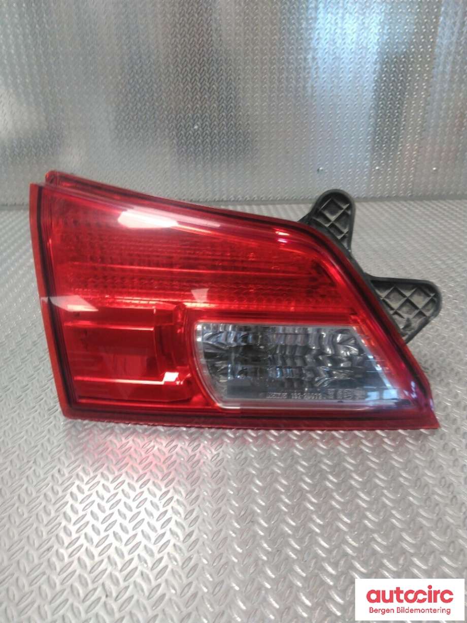 Baklykt venstre indre til Subaru Outback 2009-2014 (Type IV) (SUBARU|84912AJ240|)