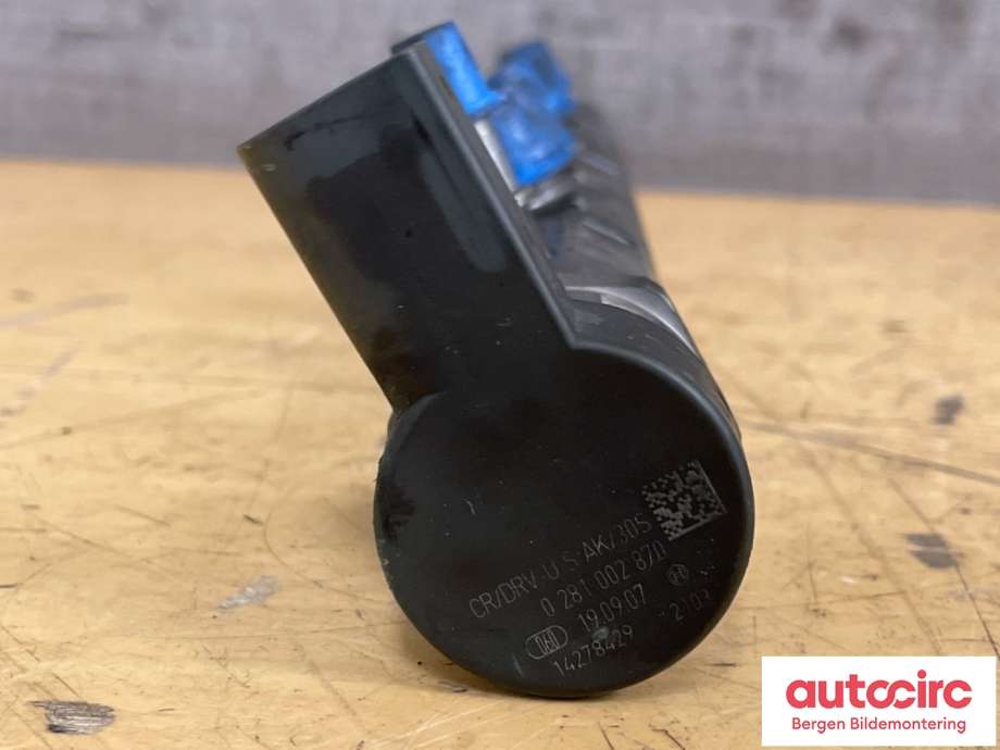 Dyseskinne (fuelrail) til BMW X3 2007-2010 (Fase 2) (E83) (E83) (BMW|13 53 7 800 601|7 809 128 01)
