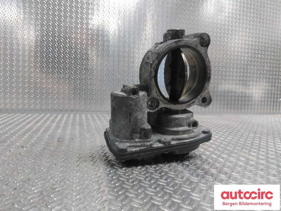 Spjeldhus til BMW 3-Serie 2005-2011 (E90/E91/E92/E93) (E90/E91/E92/E93) (BMW|13 54 7 810 752|)