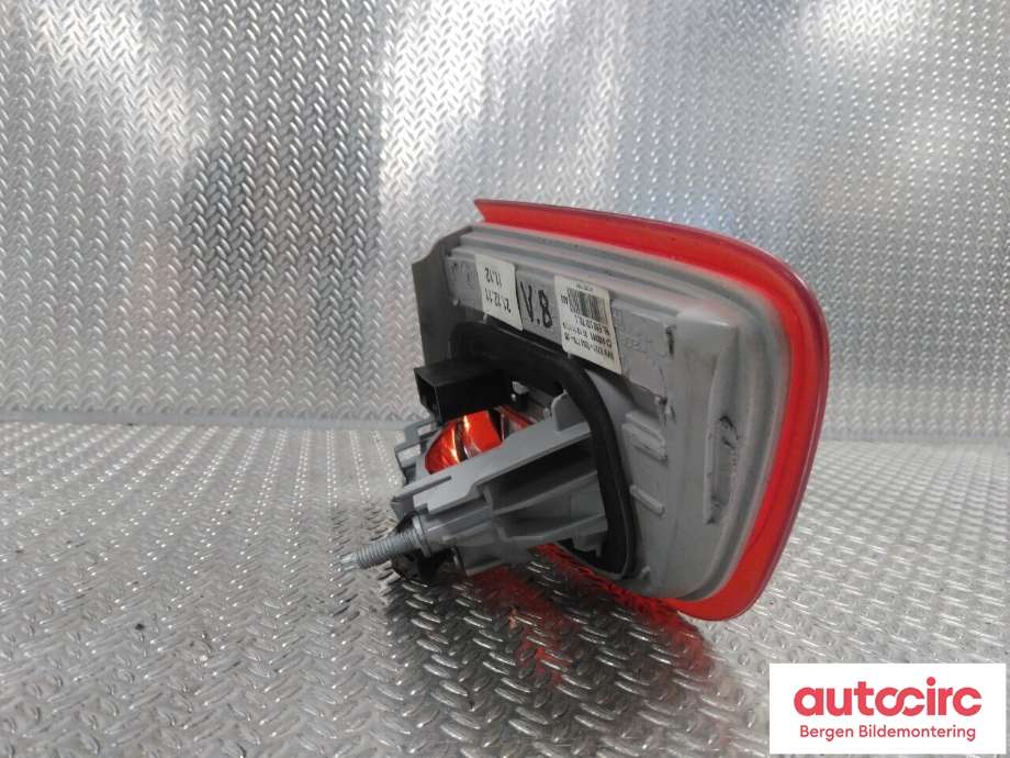Baklykt venstre indre til BMW 3-Serie 2005-2011 (E90/E91/E92/E93) (E90/E91/E92/E93) (BMW|63 21 7 252 779|)