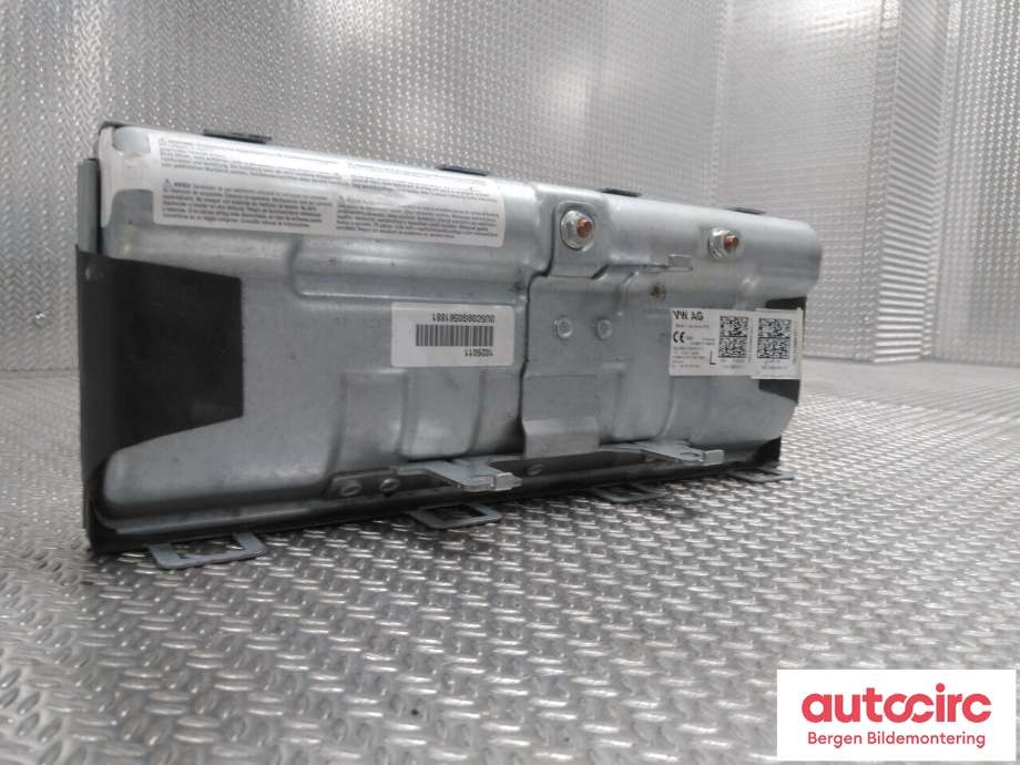 Airbag kne til VW e-Golf 2014-2017 (Fase 1)  (VOLKSWAGEN||5G1 880 841 C)