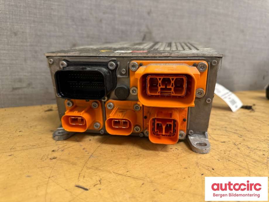 Batterilader (OBC - On Board Charger) til VW e-Golf 2017-2020 (Fase 2)  (VOLKSWAGEN|5QE 915 681 N|)
