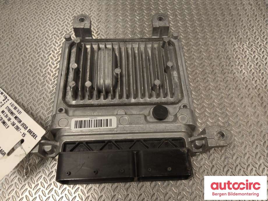 Styreenhet motor til Mercedes C-Klasse 2011-2014 (Fase 2) (W204) (W204) (MERCEDES|A 651 900 74 01|)
