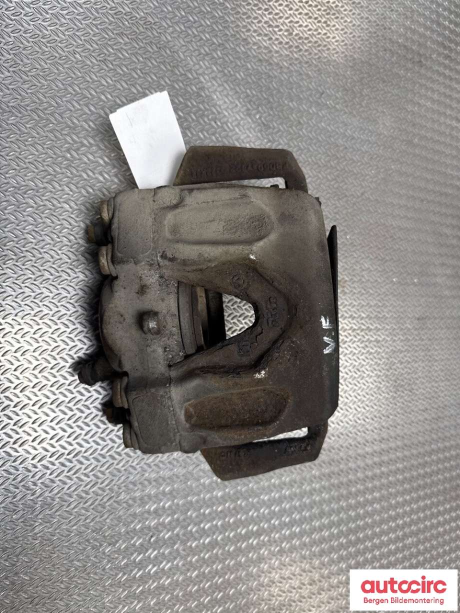 Bremsecaliper høyre foran til Mercedes C-Klasse 2011-2014 (Fase 2) (W204) (W204) (MERCEDES|A 204 421 40 81|)