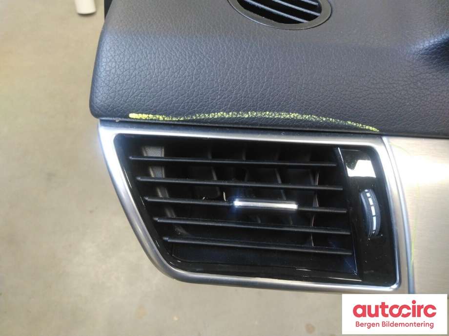 Dashbord til Mercedes GLE 2015-2018 (Fase 2) (W166) (W166) (MERCEDES|A 166 680 85 02|)