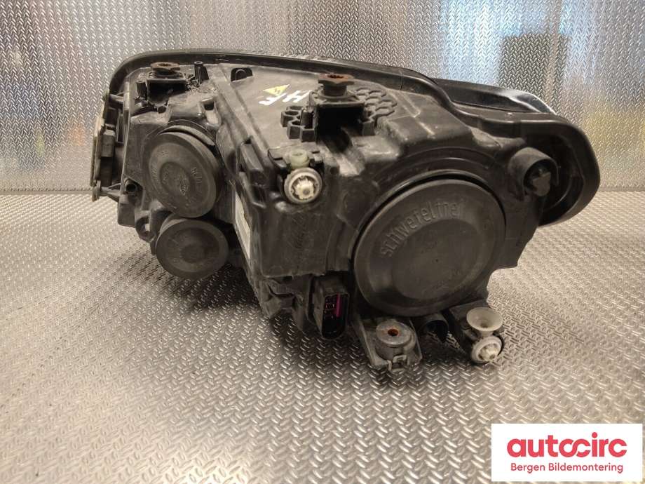 Frontlykt høyre halogen til VW Caddy 2015-2020 (Type III, Fase 3)  (VOLKSWAGEN|)
