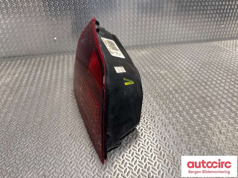 Baklykt venstre indre til Opel Astra J 2010-2015 (OPEL|13314054|)