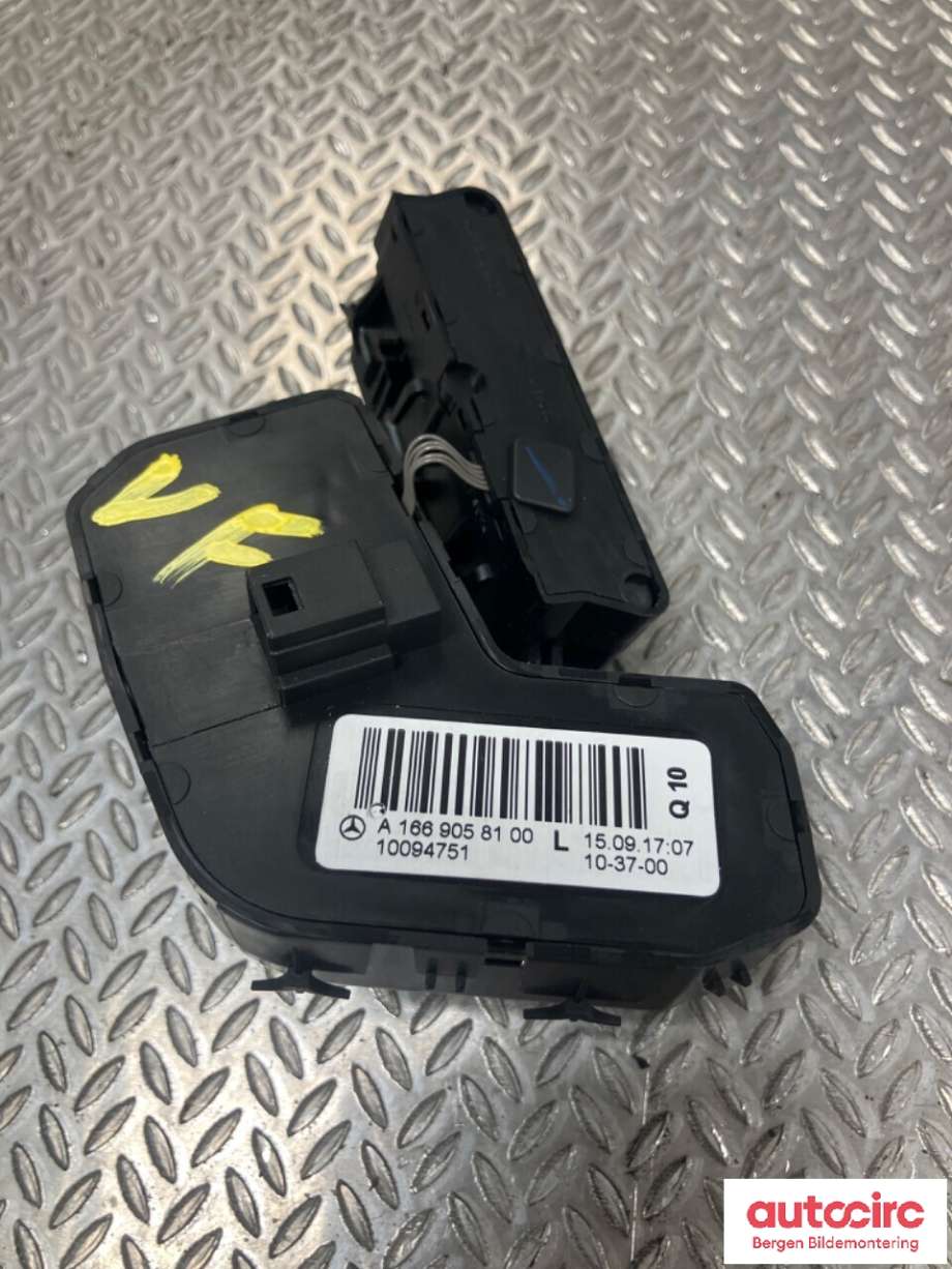 Bryter diverse til Mercedes GLE 2015-2018 (Fase 2) (W166) (W166) (MERCEDES|A 166 905 81 00|)