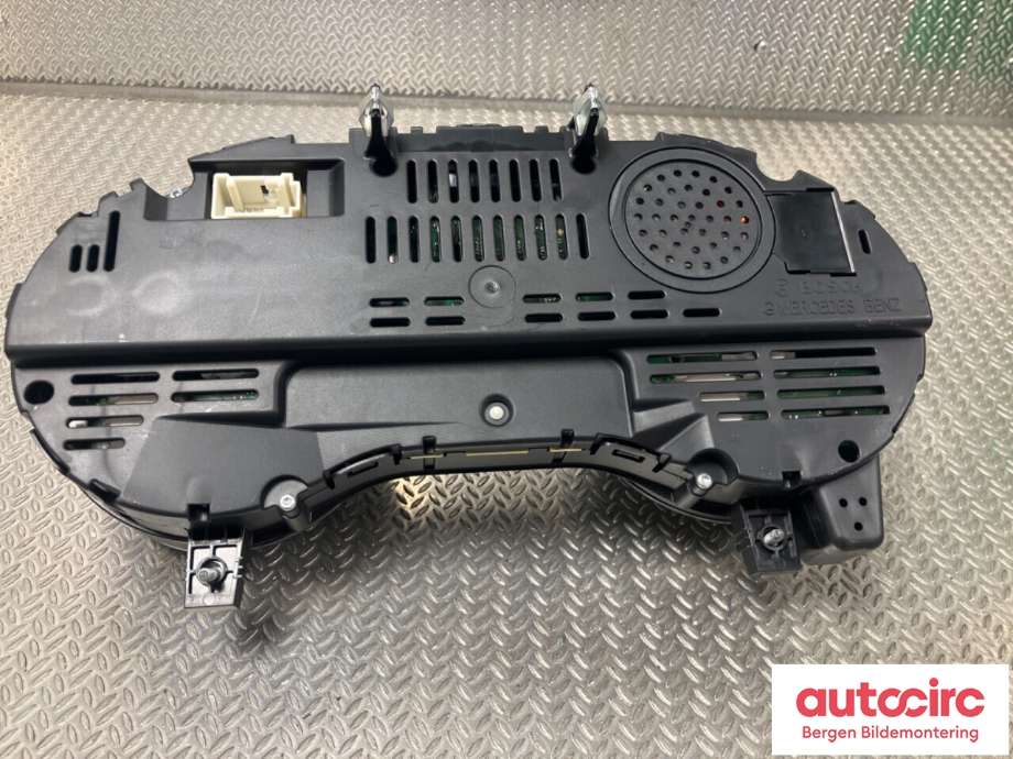 Speedometer til Mercedes GLE 2015-2018 (Fase 2) (W166) (W166) (MERCEDES|A 166 900 13 22|A 166 900 59 21|)