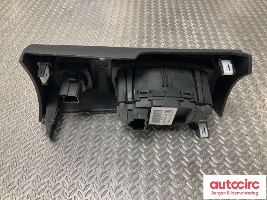 Bryter lys til Ford Ranger / Ranger Raptor 2015-2022  (FORD|2026436|)
