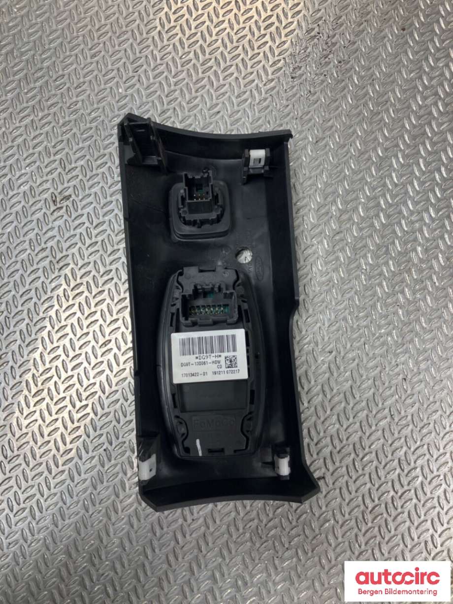 Bryter lys til Ford Ranger / Ranger Raptor 2015-2022  (FORD|2026436|)