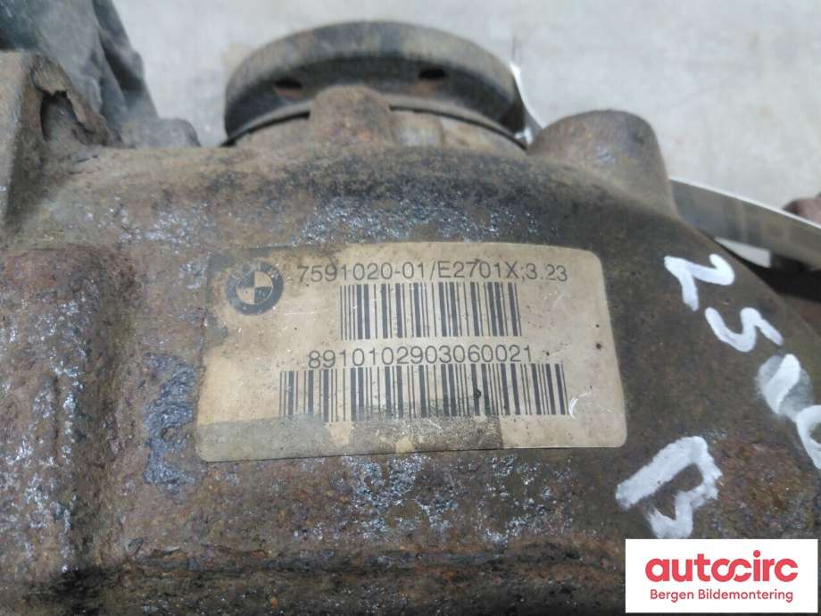Kardang klokke bak til BMW 1-Serie 2004-2011 (E81/E82/E87/E88) (E81/E82/E87/E88) (BMW|33 10 7 591 021|)