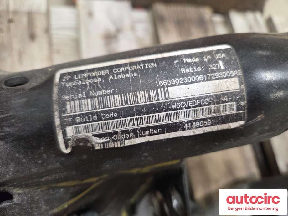 Diverse deler til Mercedes GLE 2015-2018 (Fase 2) (W166) (W166) (MERCEDES|A 166 330 23 00|)