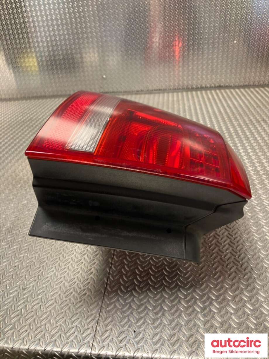 Baklykt venstre til VW Passat 2011-2015 (B7) (B7) (VOLKSWAGEN|3AF 945 207 B|)