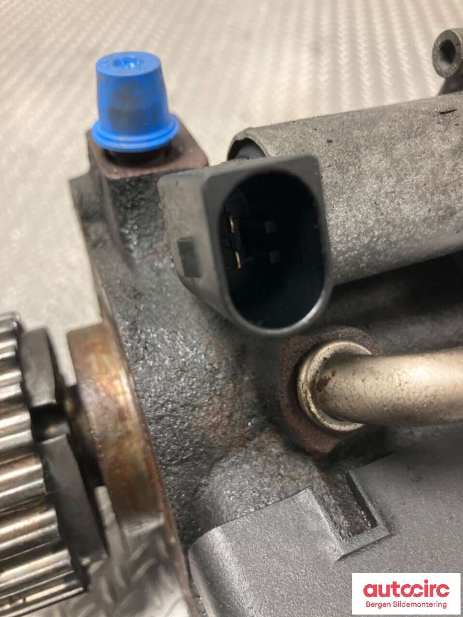 Styreenhet drivstoffpumpe til VW Passat 2011-2015 (B7) (B7) (VOLKSWAGEN|03L 130 755 AN|)