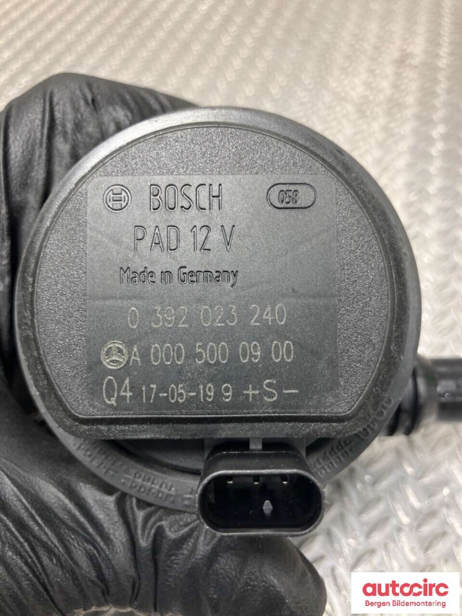 Vannpumpe til Mercedes GLE 2015-2018 (Fase 2) (W166) (W166) (MERCEDES|A 000 500 09 00|)