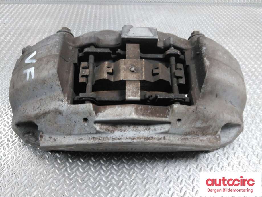 Bremsecaliper venstre foran til Mercedes C-Klasse 2014-2018 (Fase 1) (W205) (W205) (MERCEDES|A 011 421 97 98|)